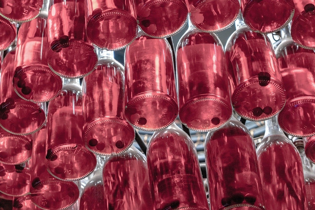 Sublingual vs. Edible: Best Ways to Use Cannabis Tincture